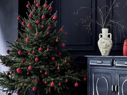 5 Best Tips for Decorating a Modern Minimalist Christmas Tree