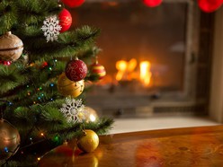 4 Important Tips to Keep Your Christmas Tree From Drying Out and Crumbling